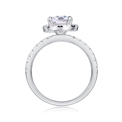 Stunning Teardrop Moissanite Ring in 925 Silver