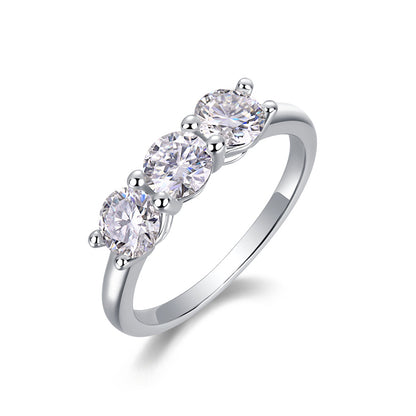 Stylish 925 Silver Band Featuring Round Moissanite Accents