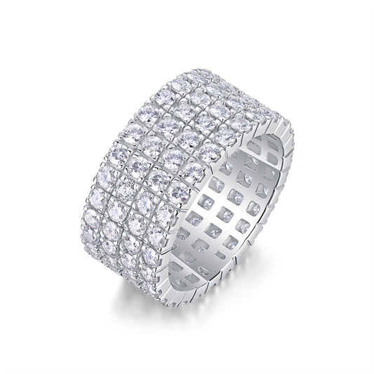 Stylish 925 Silver Band Featuring Round Moissanite