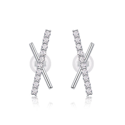Stylish 925 Silver Moissanite Earrings with Linear Motif