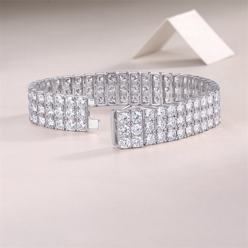 Stylish Women's Moissanite Bracelet with Geometric Design