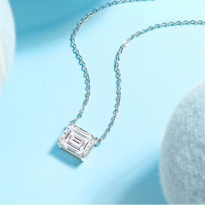Trendy Geometric Pendant Necklace for Modern Women