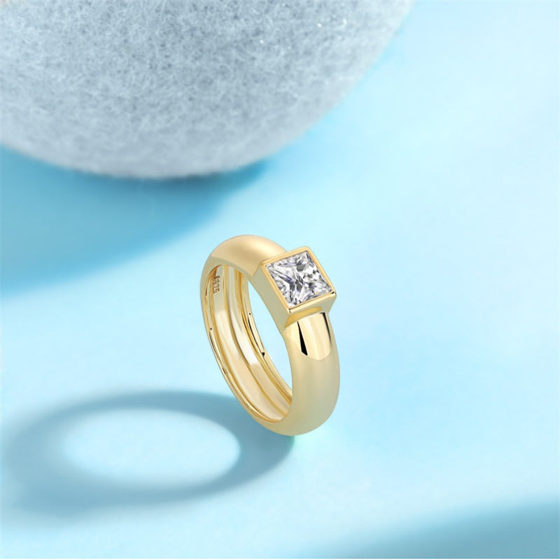 Trendy Geometric Square Moissanite Ring