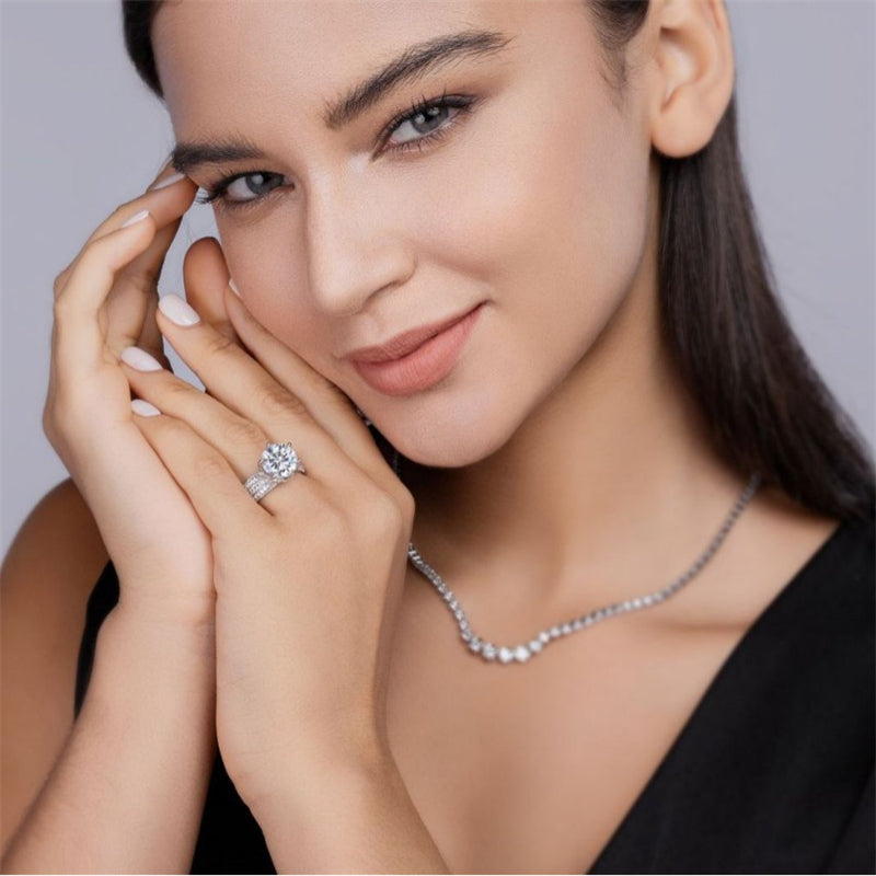 Trendy OL Style Silver Ring with Sparkling Moissanite