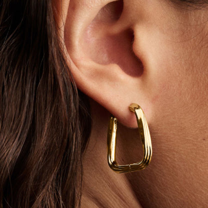 14k Gold Twisted Triangle Hoops