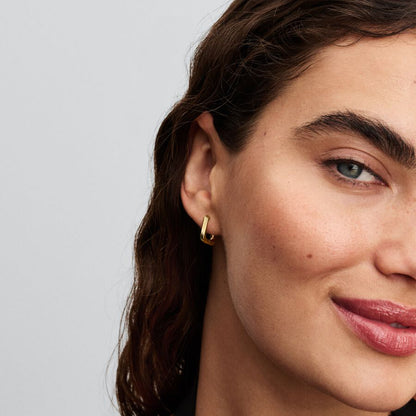 14k Gold Twisted Triangle Hoops