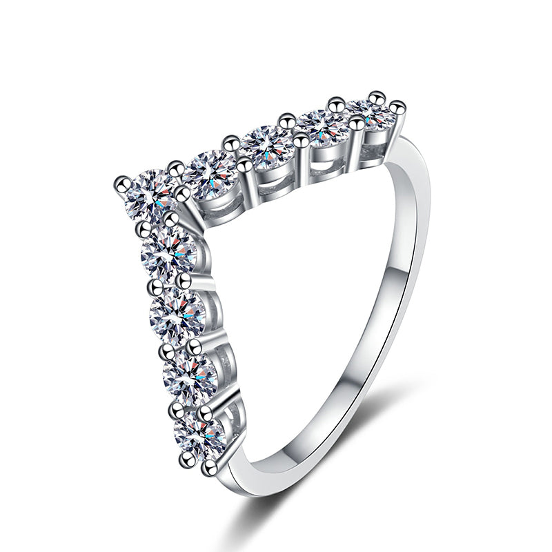 V-Shape Eternity Band with Chinese Motifs in S925 Silver | 0.9ct Moissanite Cultural Statement Ring