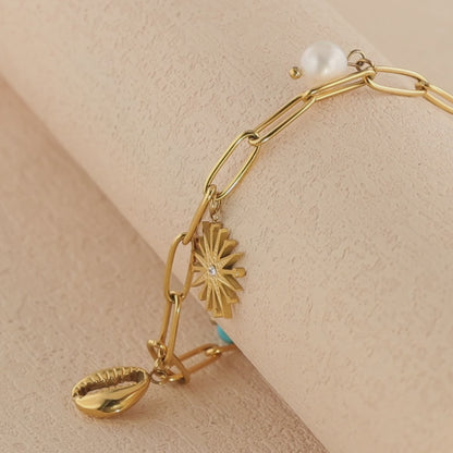 Fashionable Sun and Shell Jewelry