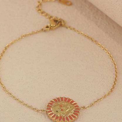 Gold Chain Bracelet with Lion Pattern