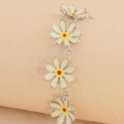Unique White Daisy O-Chain Necklace
